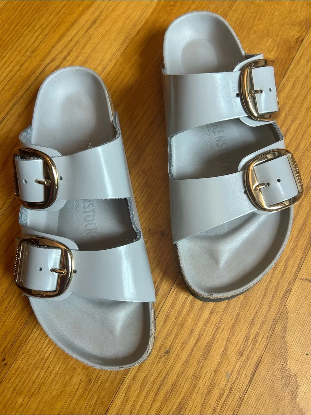 Birkenstock Arizona Big Buckle High Shine Stone Coin Leather Sandals EU 38 GRAY